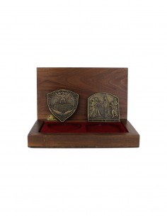 Jack Daniels Gold Medal Awards in Wood Box