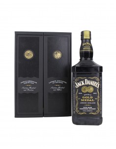 Jack Daniel's Double Gold Medal Gift Pack with Glasses
